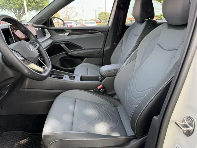 2026 Volkswagen Tiguan SE R-LINE BLACK - Photo 19
