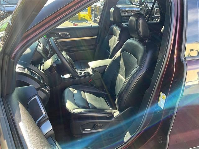 Used 2018 Red Ford XLT image 21