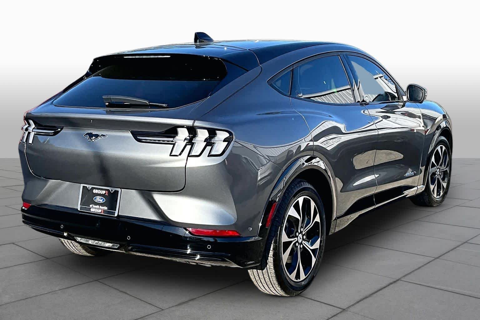 Used 2023 Carbonized Gray Metallic Ford Premium image 12