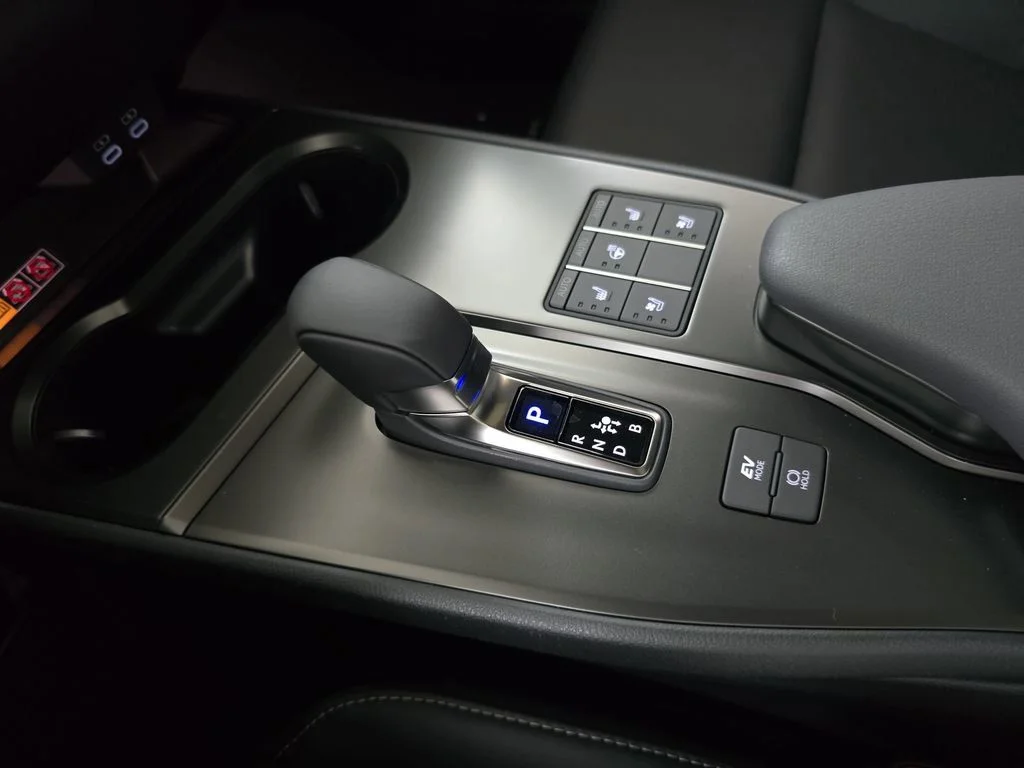 New 2026 Green Lexus  image 23