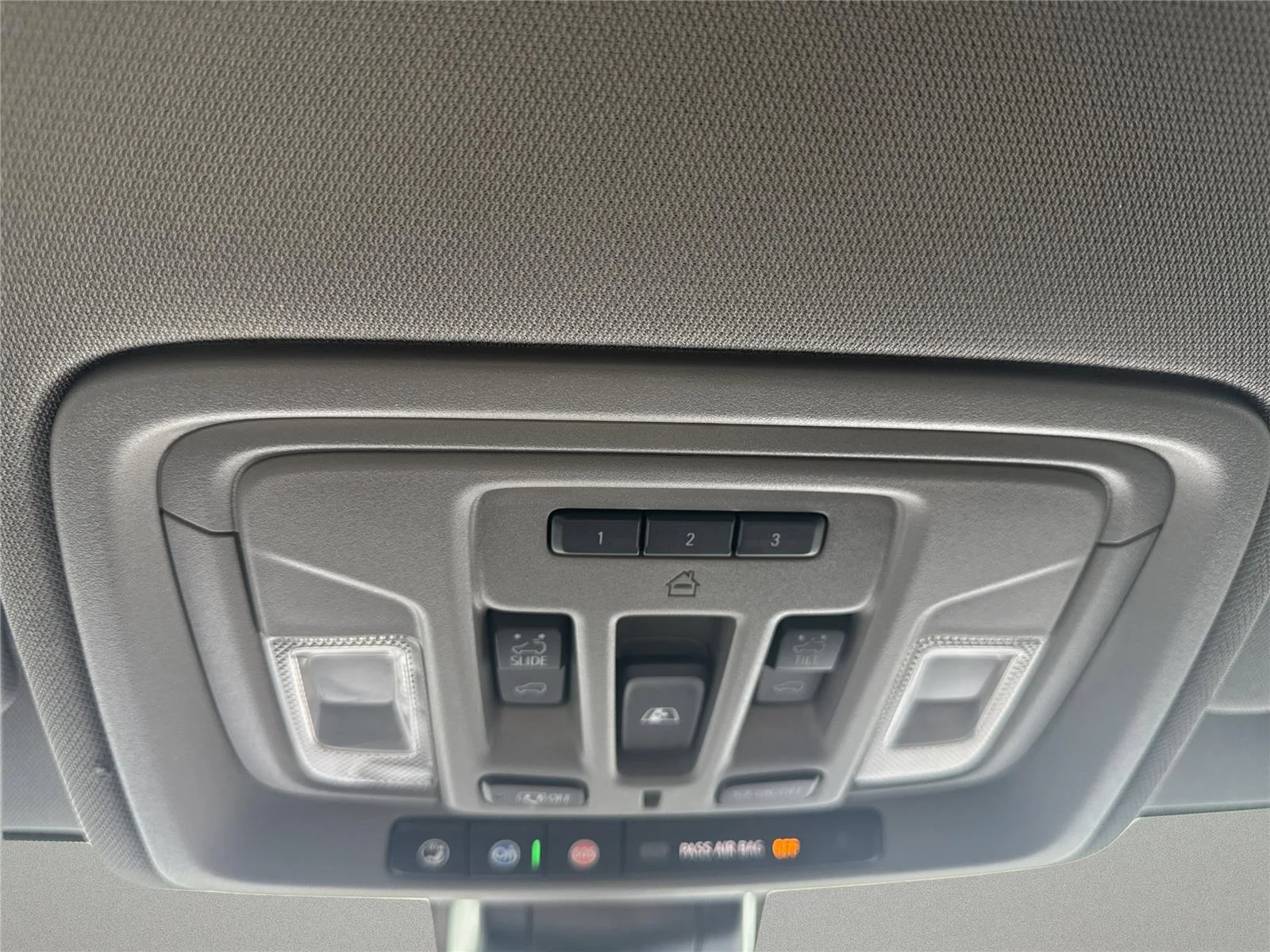 Used 2023 Onyx Black GMC Denali image 32