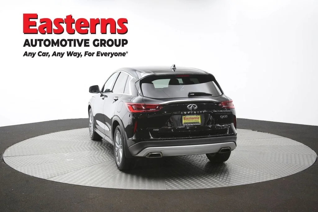 Used 2023 Black INFINITI PURE image 36