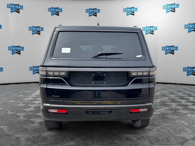 New 2026 High Gloss Black Jeep Summit Obsidian image 4