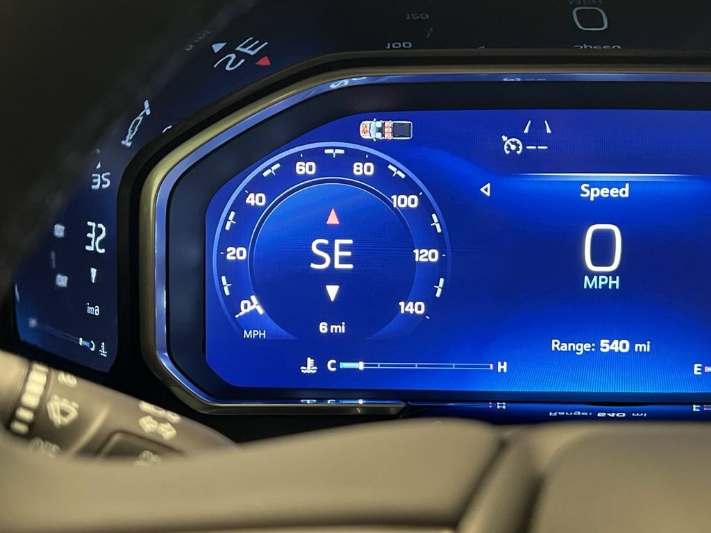 New 2026 Summit White Chevrolet LT (2FL) image 15