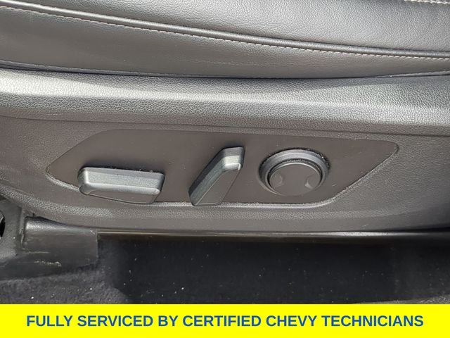 Used 2023 Silver Kia S image 26