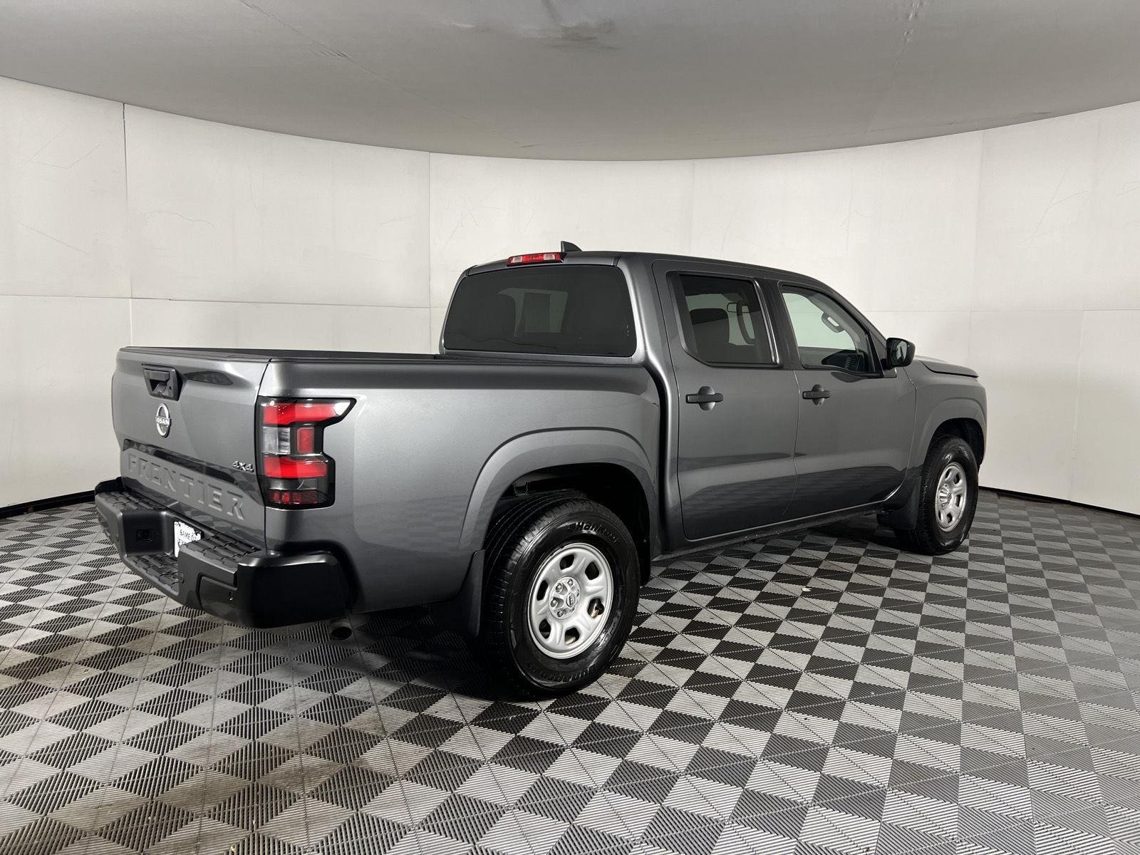 Used 2022 Gun Metallic Nissan S image 8