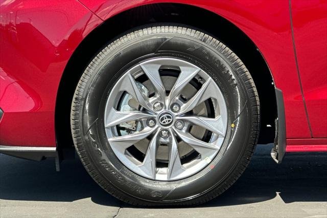 Certified Used 2026 RUBY FLARE PEARL Toyota  image 27