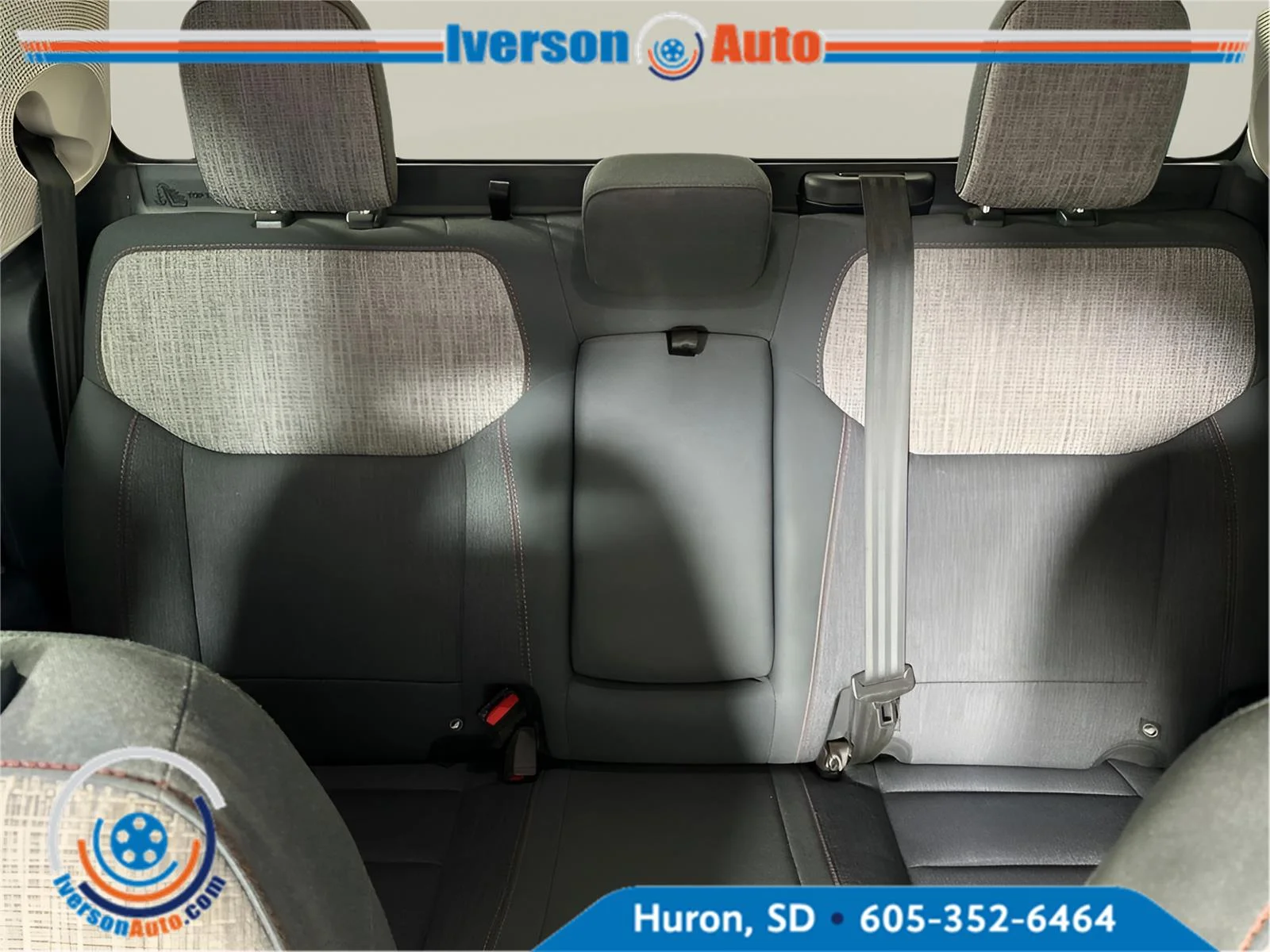 Used 2023 Oxford White Ford XLT image 26