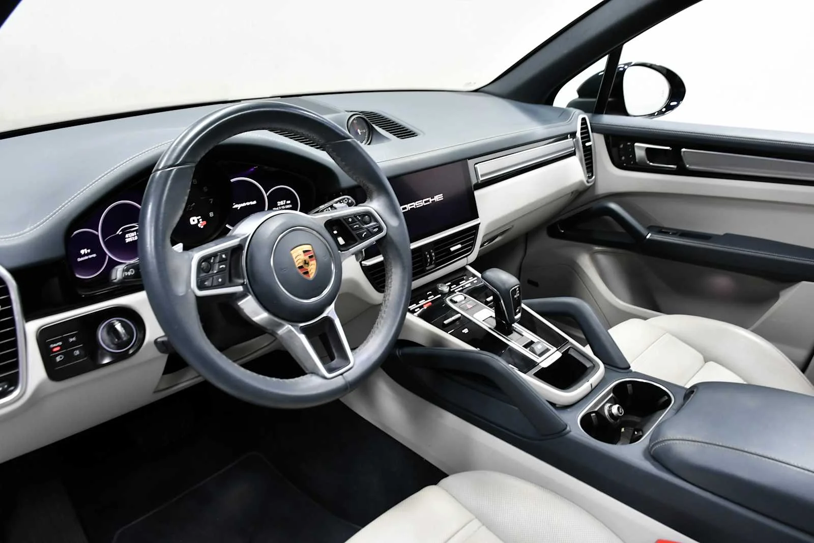 Used 2023 Black Porsche  image 13