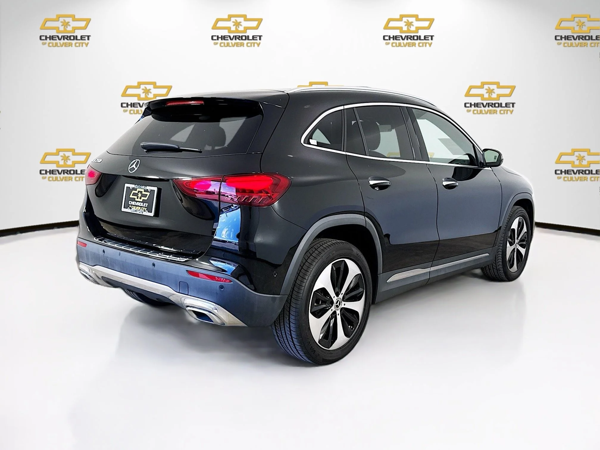 Used 2024 Black Mercedes-Benz GLA 250 image 8