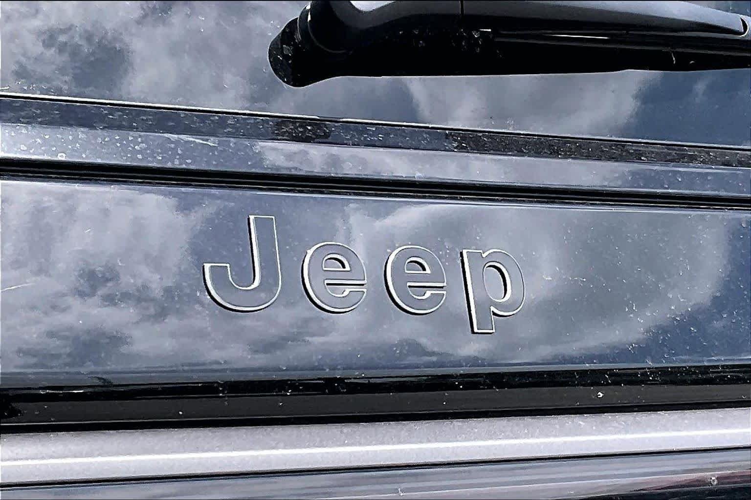 New 2026 High Gloss Black Jeep Limited Reserve image 14