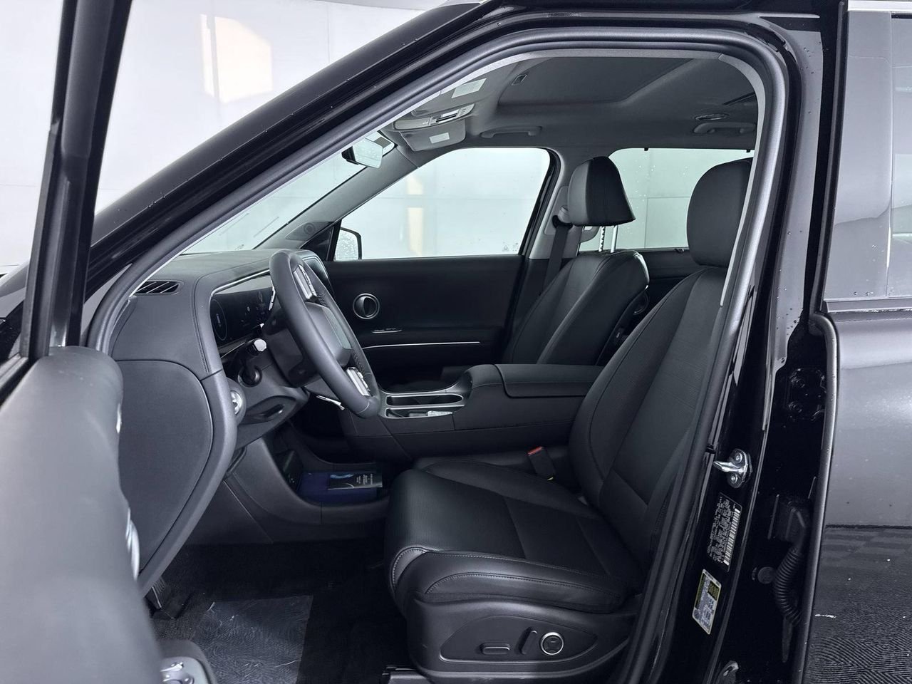 New 2027 Abyss Black Pearl Hyundai Limited 7P image 23