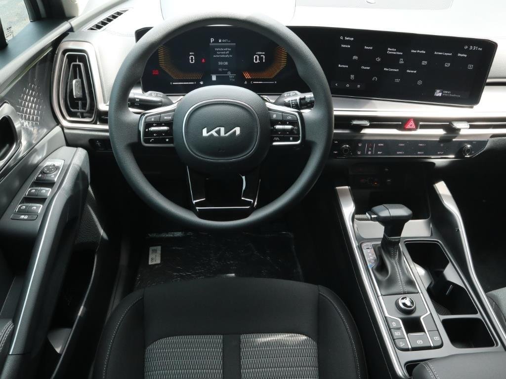 2025 Kia Sorento LX - Photo 6