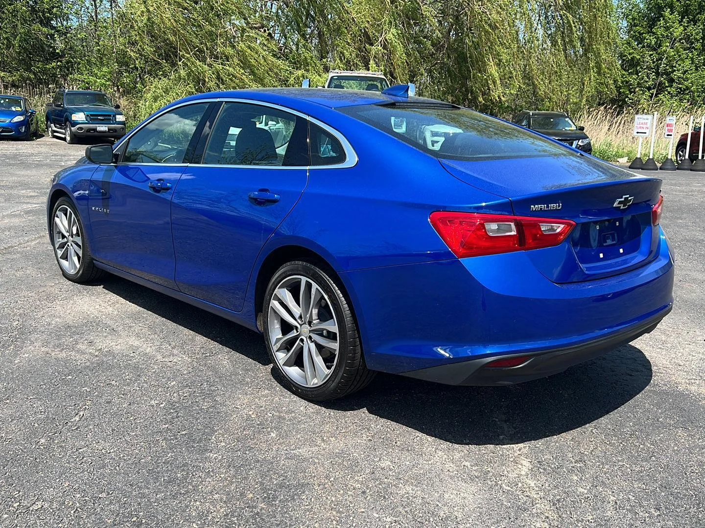 Used 2023 Riverside Blue Metallic Chevrolet LT image 3