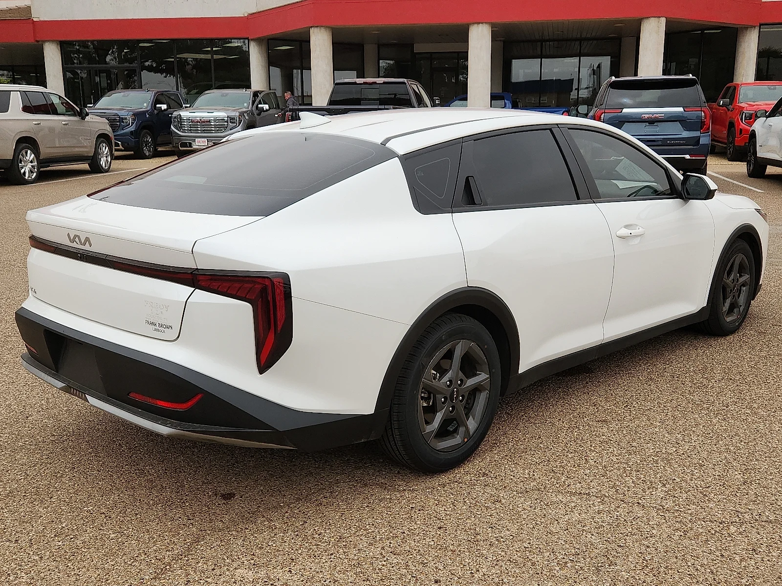 Used 2025 White Kia LXS image 4