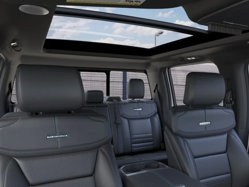 New 2026 Star White Metallic Tri-Coat Ford F-250® Platinum® image 22