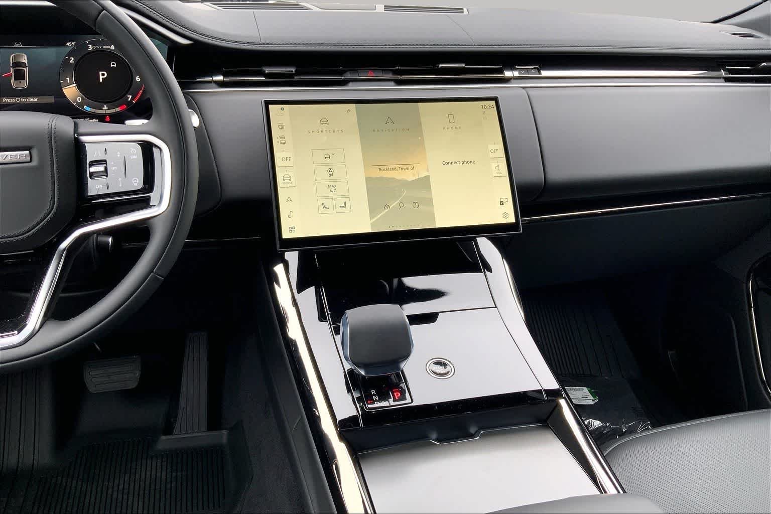 New 2026 Santorini Black Land Rover SE image 8