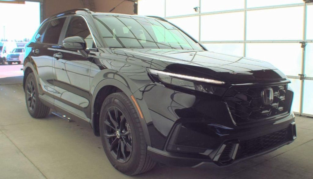 Used 2025 Honda CR-V Sport-L with VIN 7FARS6H84SE013793 for sale in Kansas City