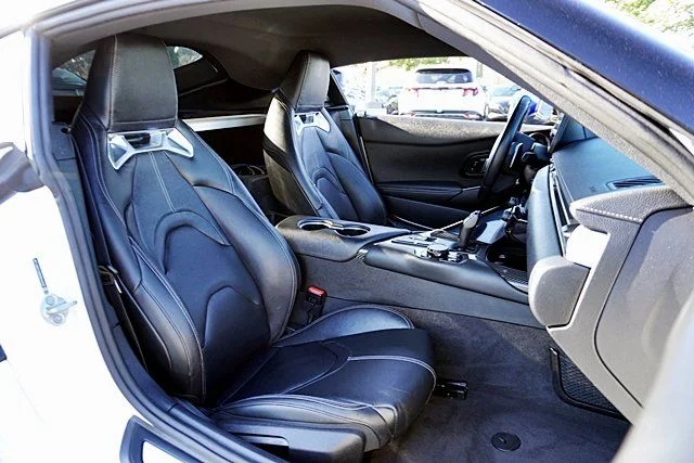 Used 2021 White Toyota 3.0 image 15