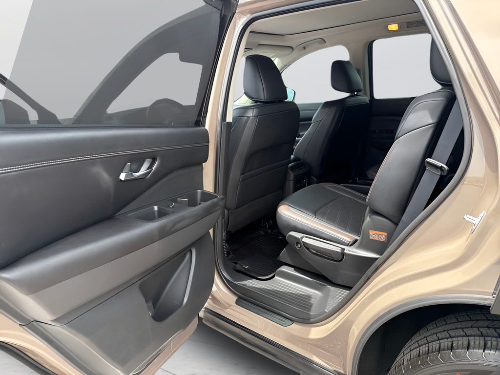 Certified Used 2024 Beige Nissan Platinum image 17