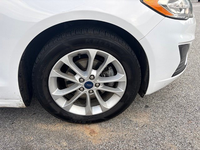 Used 2020 White Ford SE image 10