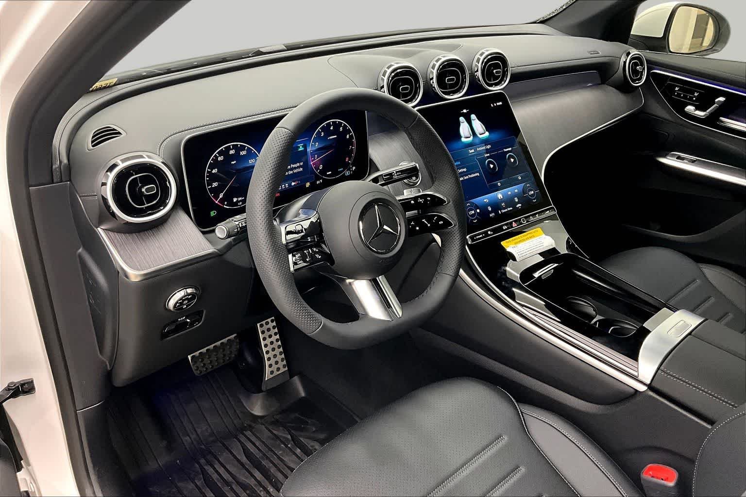 New 2026 Polar White Mercedes-Benz GLC 300 image 8