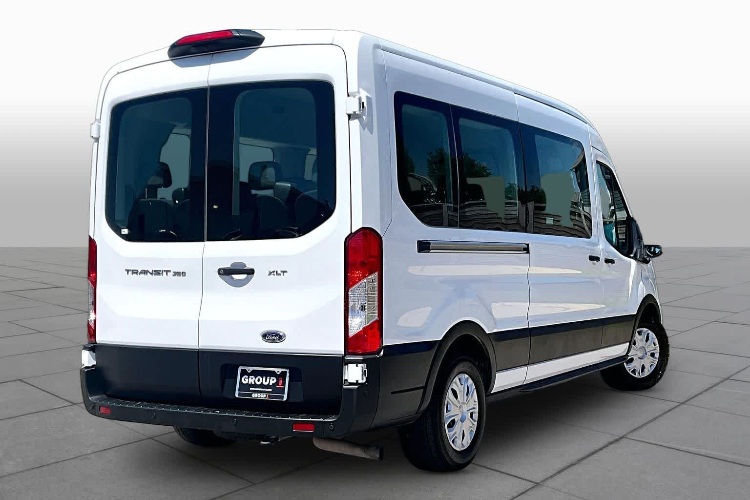 Used 2023 Oxford White Ford XLT image 13
