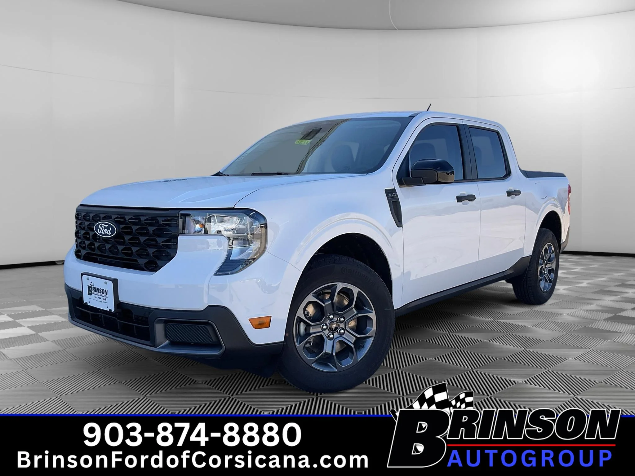 New 2026 White Ford XLT image 1