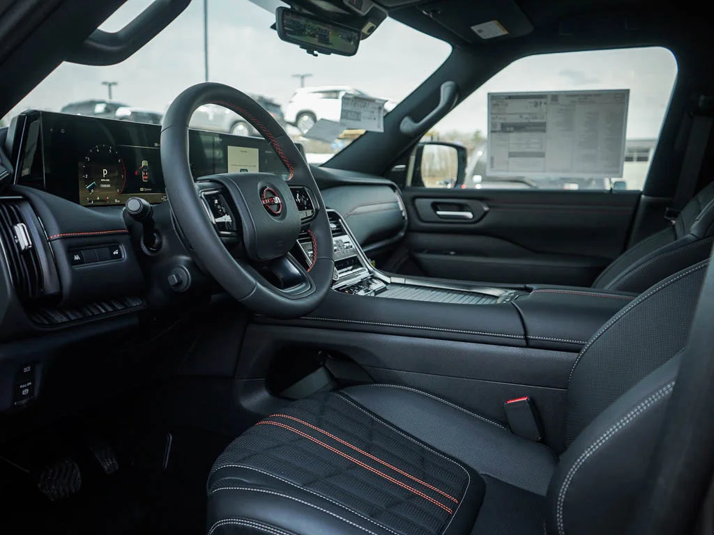 New 2026 Gun Metallic / Super Black Two-tone Nissan PRO-4X image 19