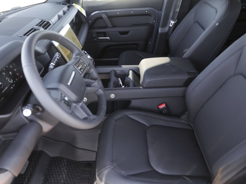 2026 Land Rover Defender S - Photo 15