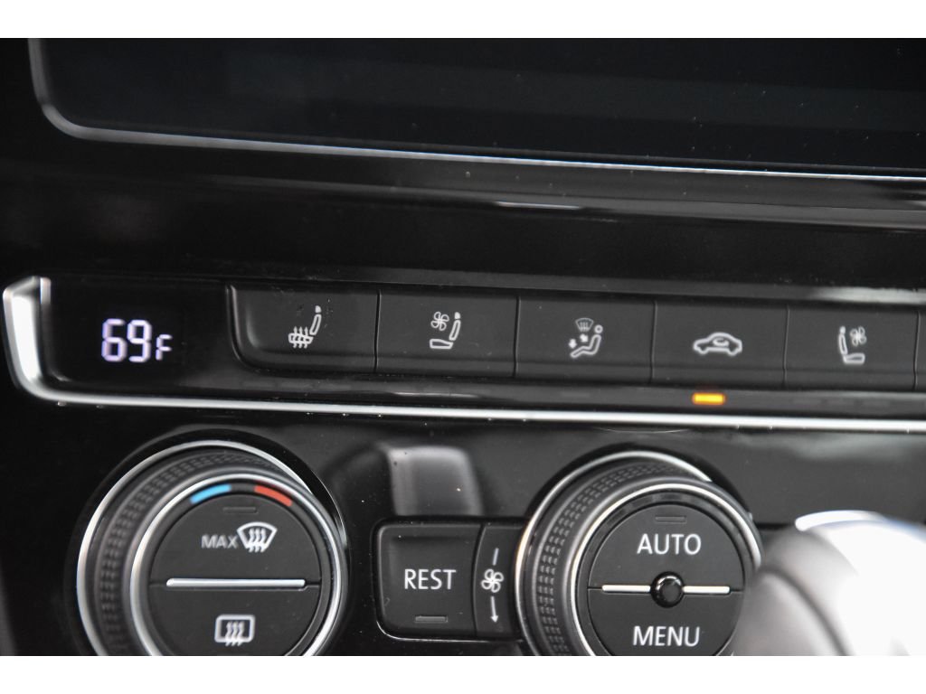Used 2020 Deep Black Pearl Volkswagen SEL Premium R-Line image 37