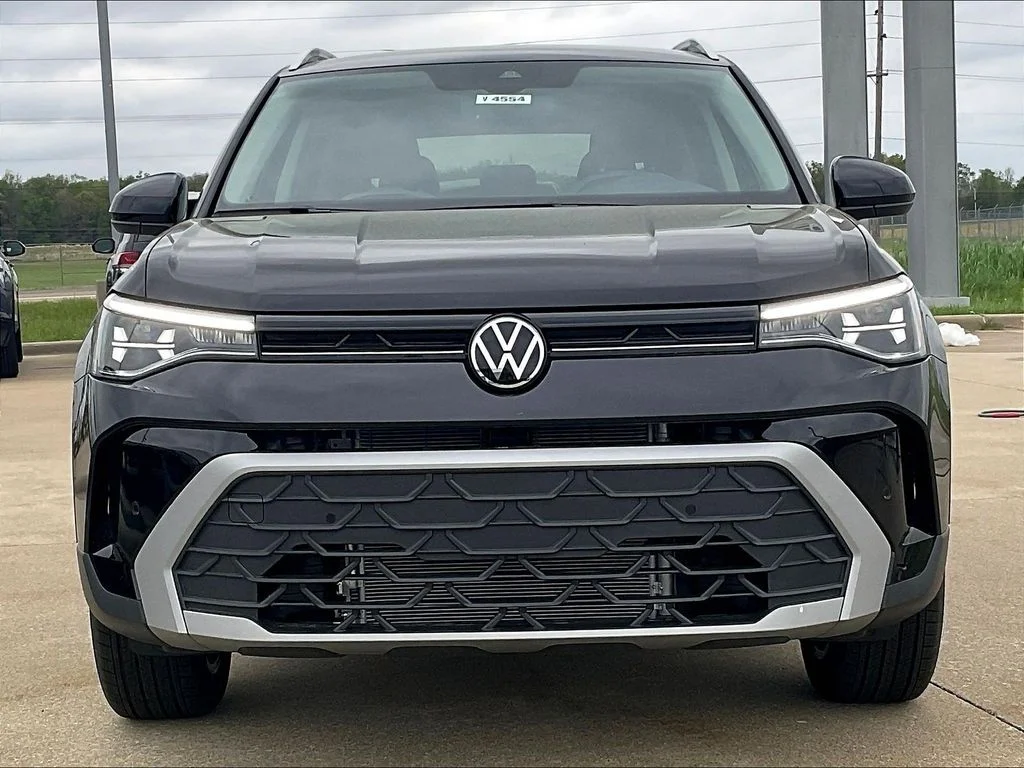 New 2026 Black Volkswagen 1.5T SE image 5