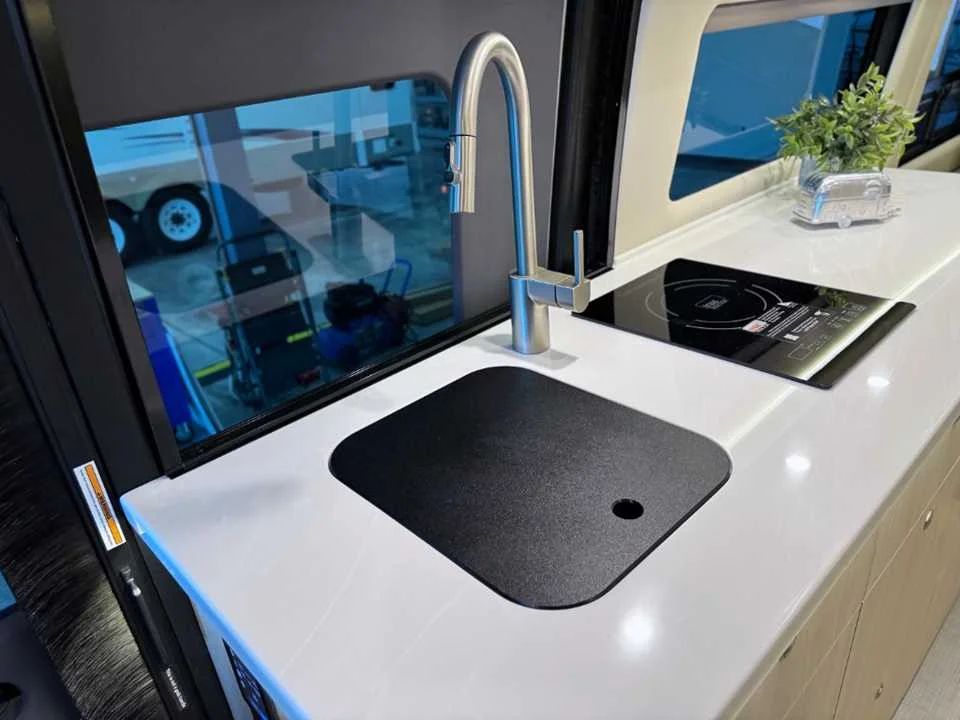 New 2025 SILVER AIRSTREAM  image 17