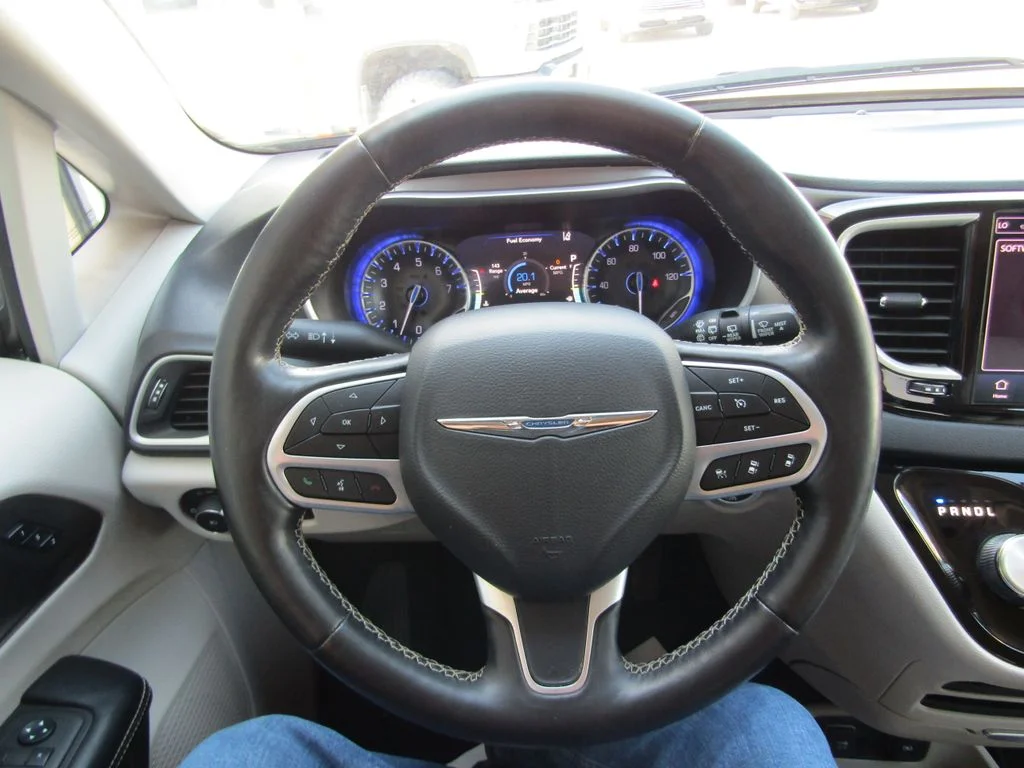 Used 2021 Gray Chrysler Touring L image 26