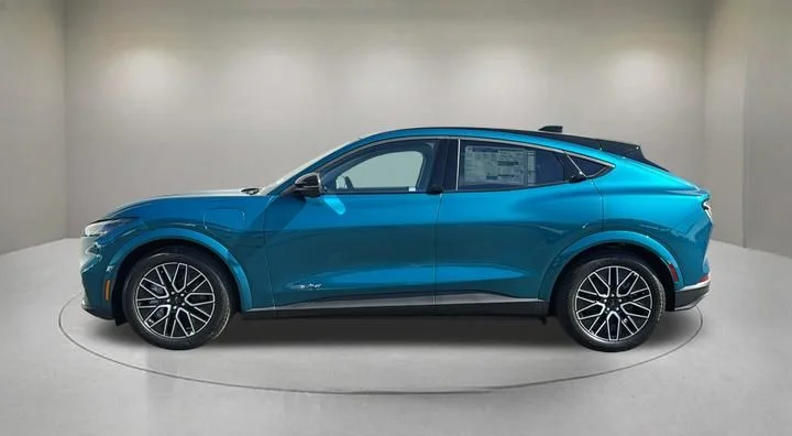 New 2026 Adriatic Blue Metallic Ford Premium image 3