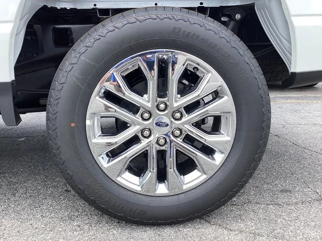 New 2026 Star White Metallic Tri-Coat Ford Lariat® image 20
