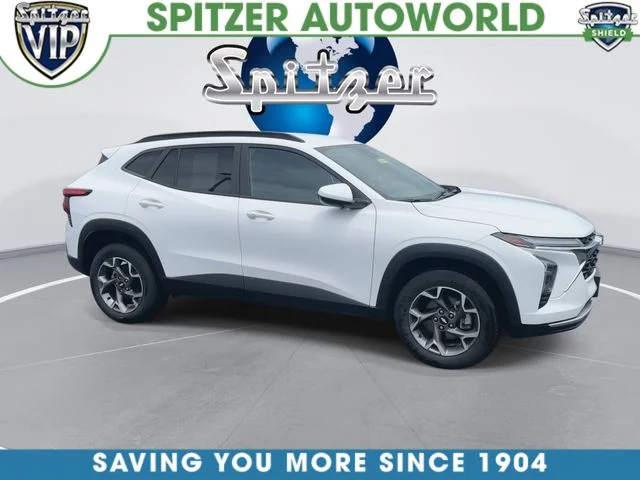 Used 2024 Summit White Chevrolet LT image 2