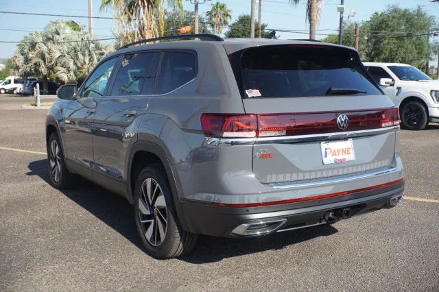 New 2026 Pure Gray Volkswagen 2.0T SE w/Technology image 12