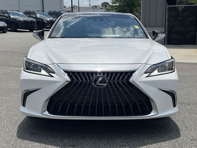 Used 2022 White Lexus 350 image 16