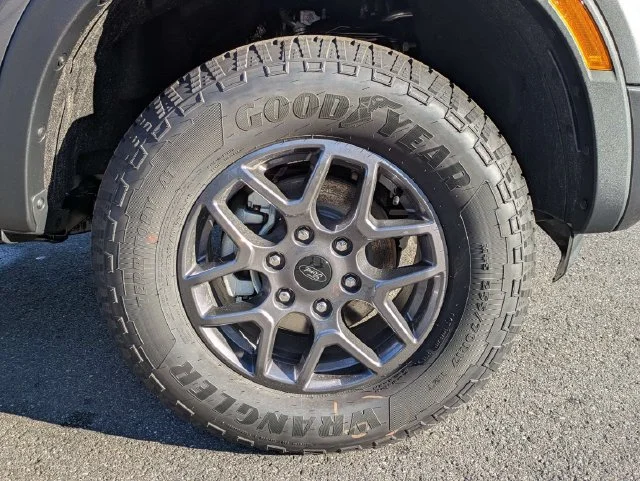 New 2026 Carbonized Gray Metallic Ford XLT image 11