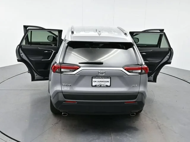 Used 2024 Silver Sky Metall Toyota XLE image 41