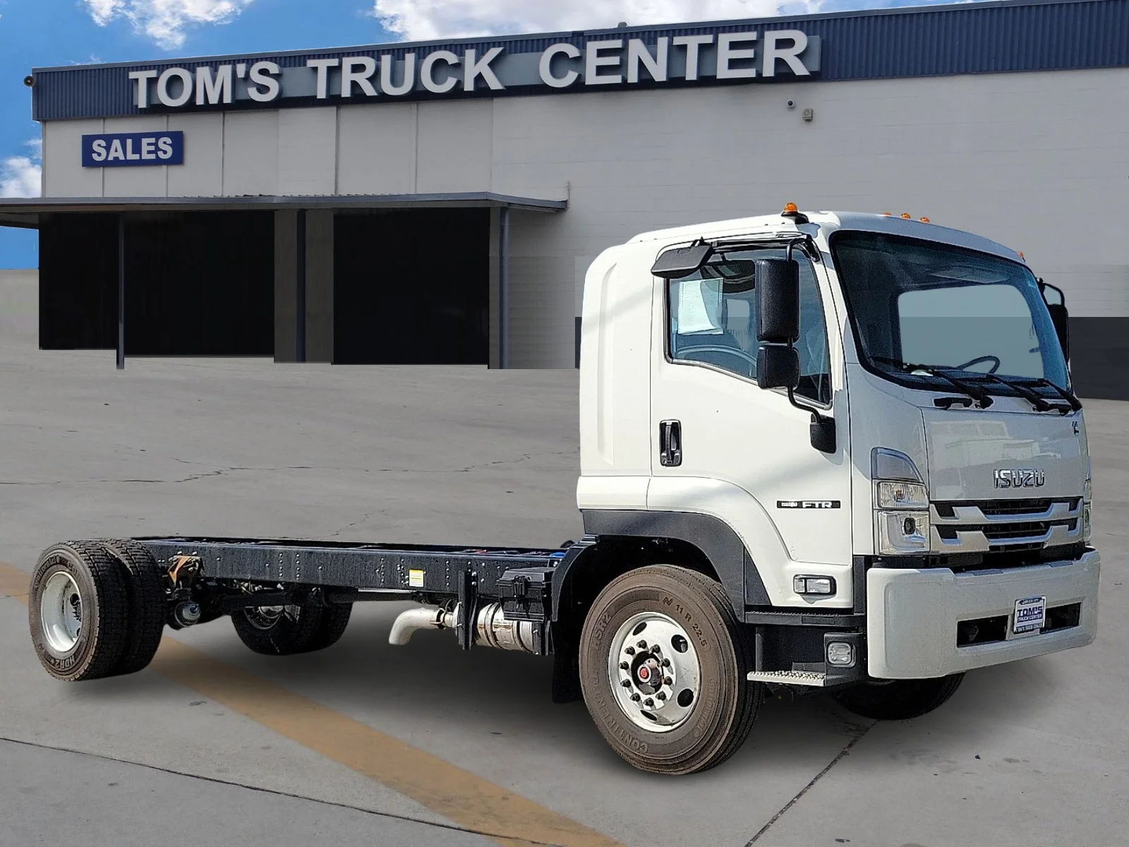 2026 Isuzu FTR's photo