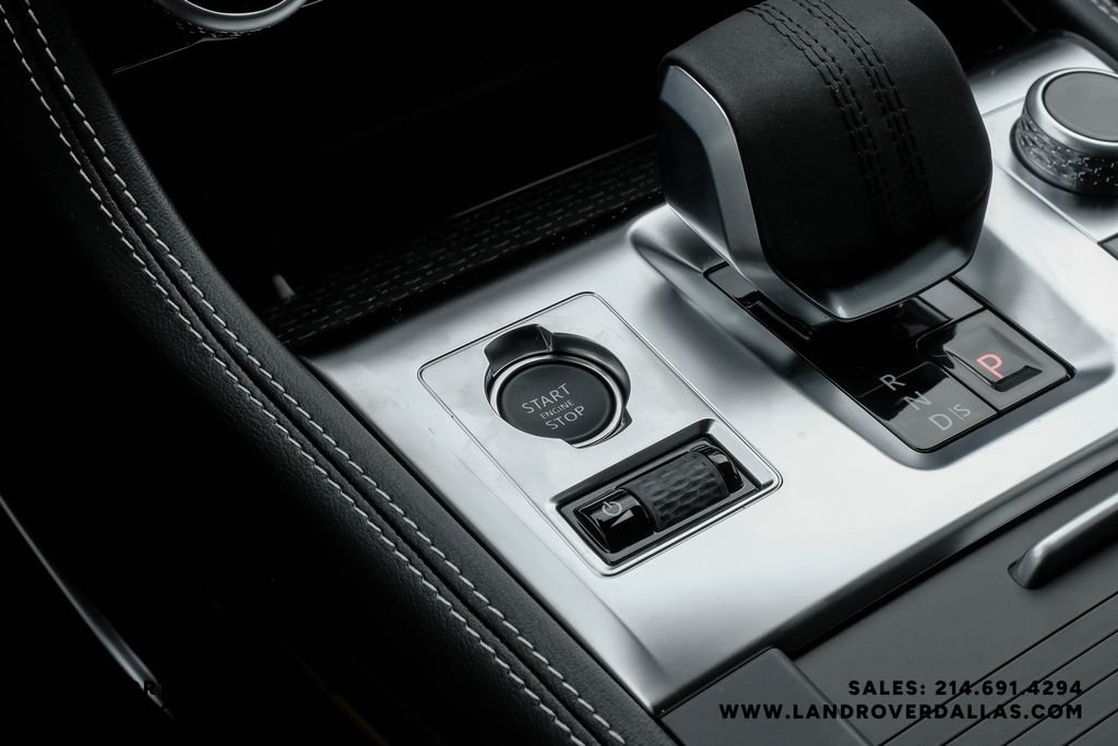 2026 Jaguar F-Pace R-Dynamic S - Photo 17