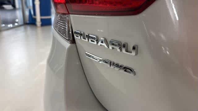 Used 2020 Crystal White Pearl Subaru Premium image 9