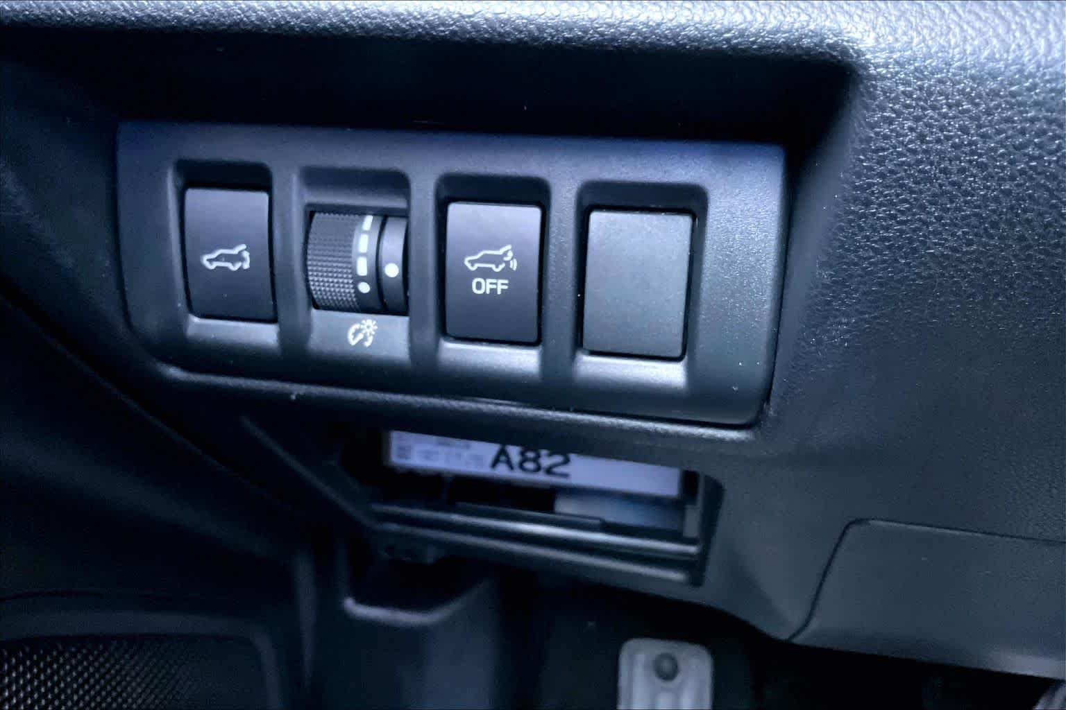 Used 2023 Autumn Green Metallic Subaru Onyx Edition image 36