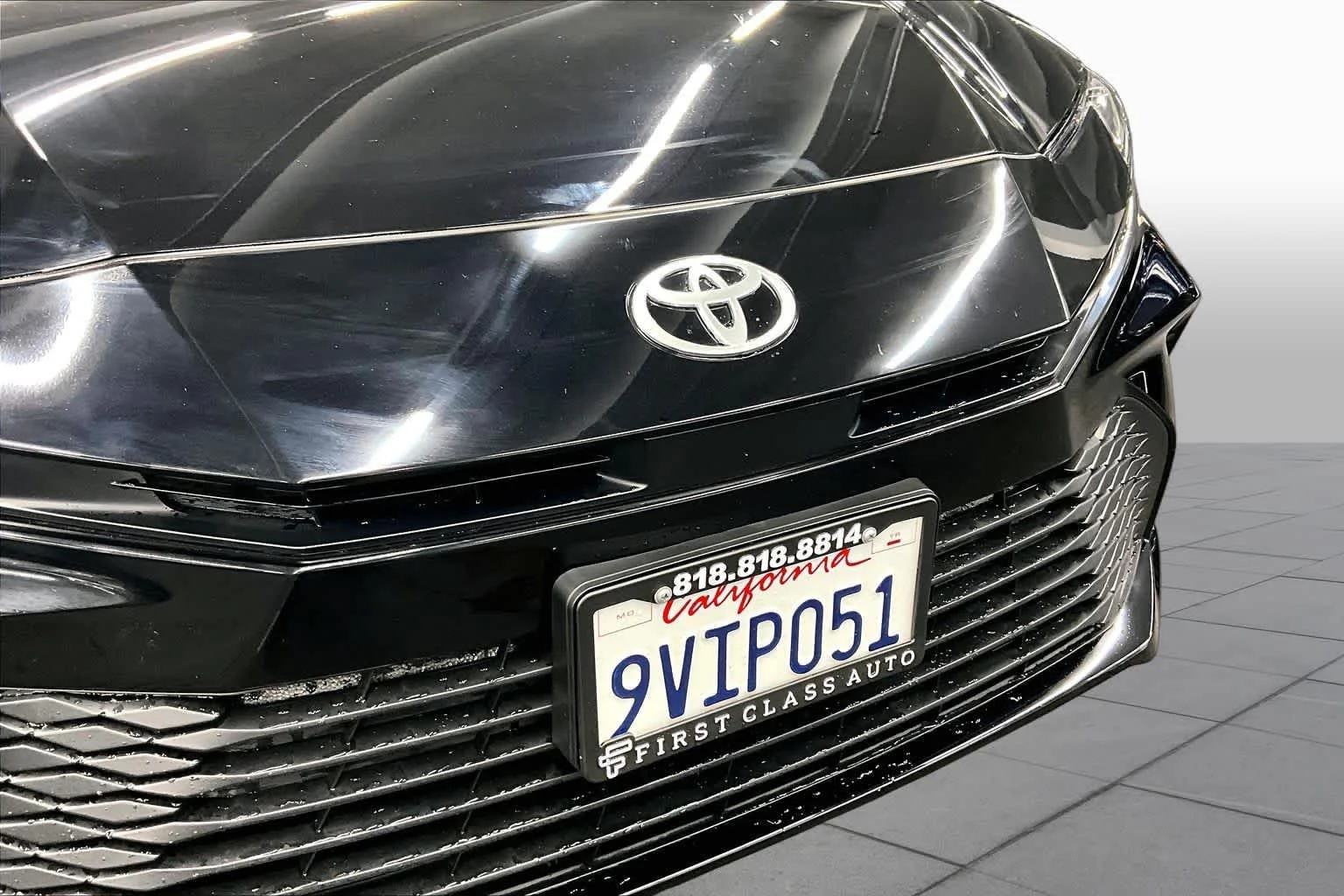 Used 2025 Midnight Black Metallic Toyota LE image 29