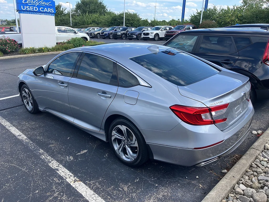 Used 2019 Lunar Silver Metallic Honda EX-L image 5