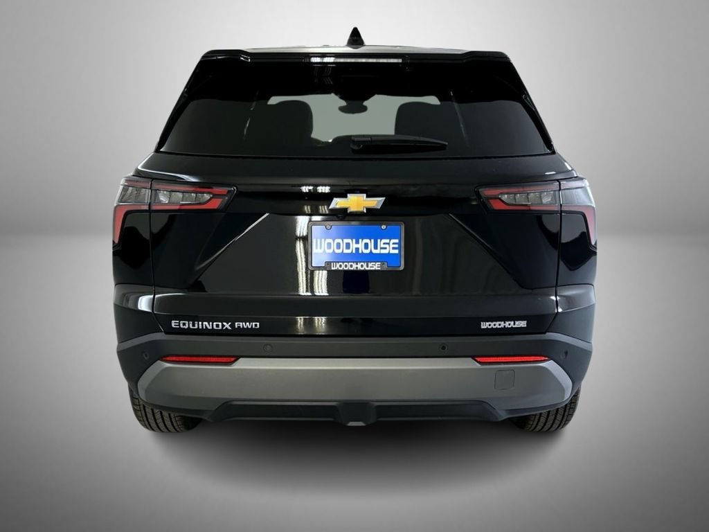 New 2027 Mosaic Black Metallic Chevrolet LT image 6