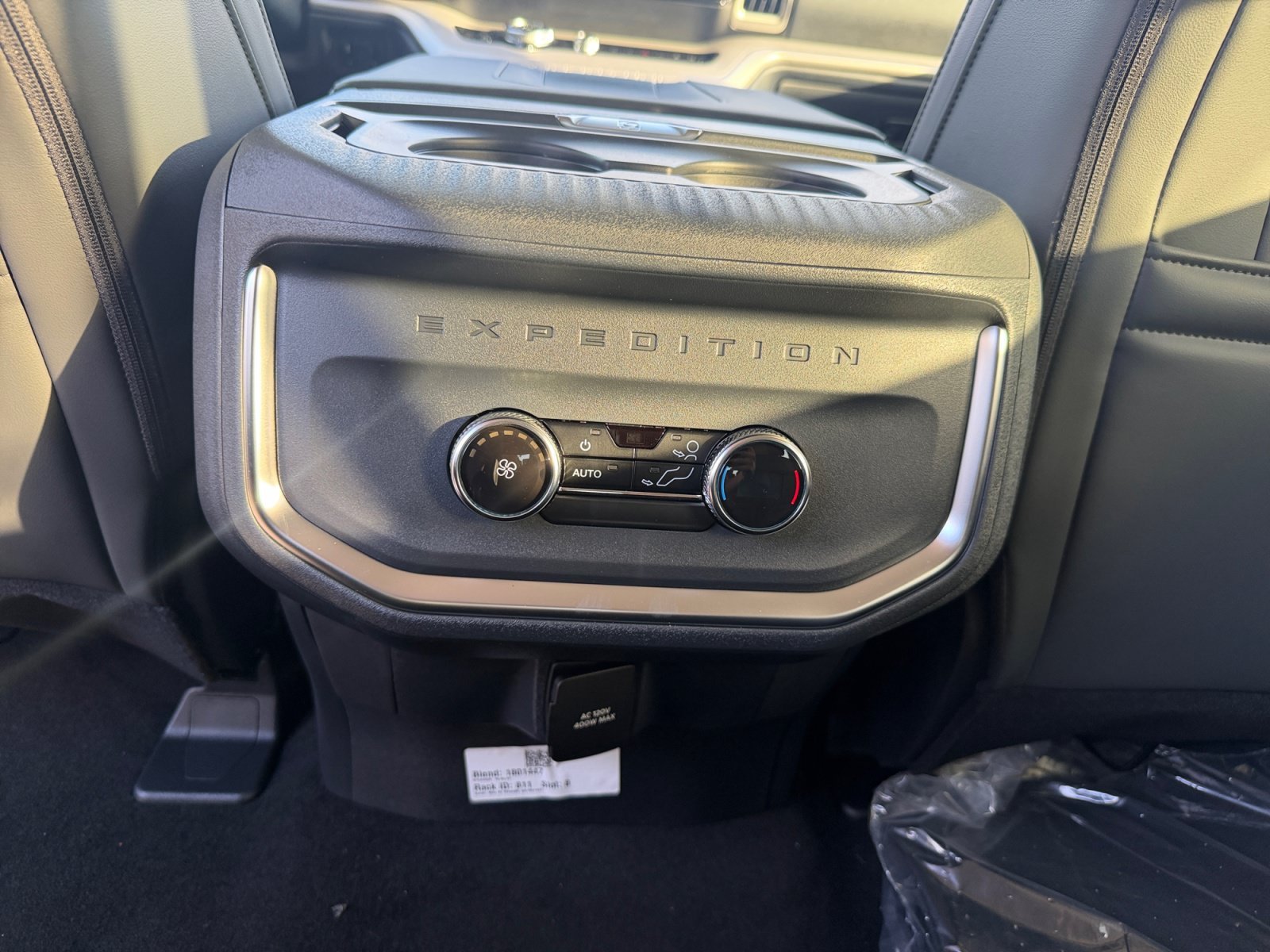 New 2027 Nocturnal Blue Metallic Ford Active image 24