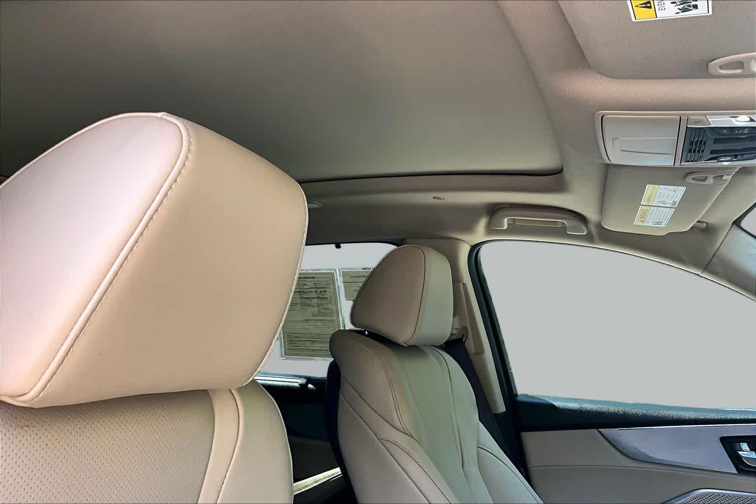 Used 2024 Platinum White Pearl Acura w/Technology Package image 14